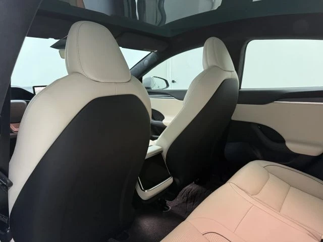 2022 Tesla Model S Plaid - Image 19 of 21