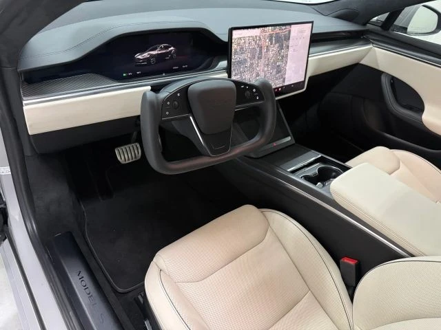 2022 Tesla Model S Plaid - Image 12 of 21