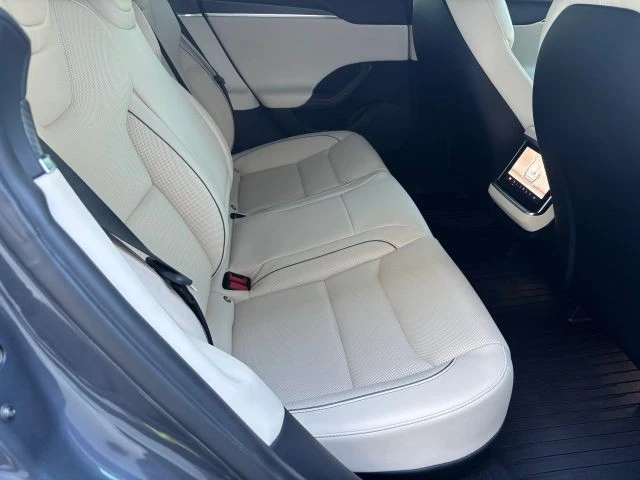 2022 Tesla Model S Plaid - Image 14 of 14