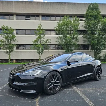 2022 Tesla Model S Plaid