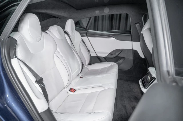 2022 Tesla Model S Plaid - Image 13 of 20