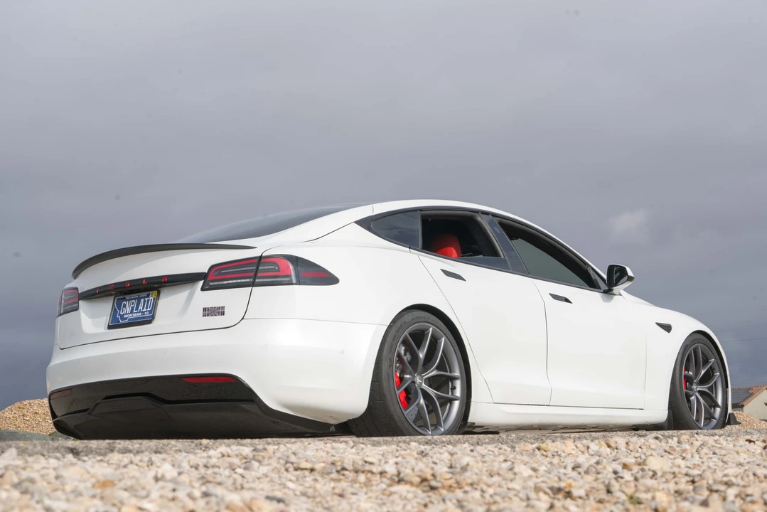 2022 Tesla Model S Plaid - Image 21 of 31