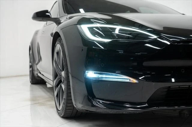 2022 Tesla Model S Plaid - Image 16 of 21