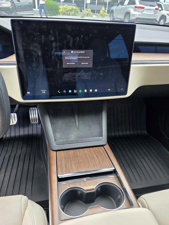 2022 Tesla Model S - Image 8 of 10