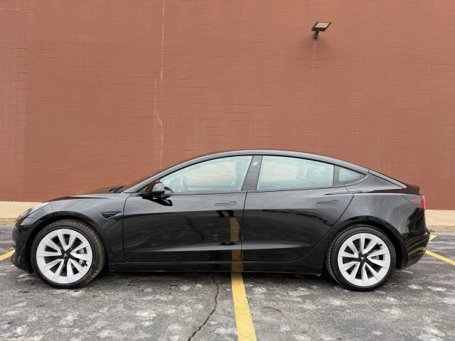2022 Tesla Model S - Image 8 of 21