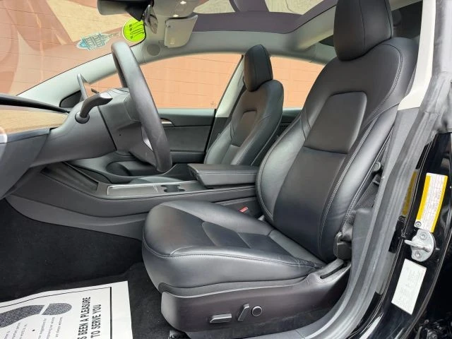 2022 Tesla Model S - Image 11 of 21