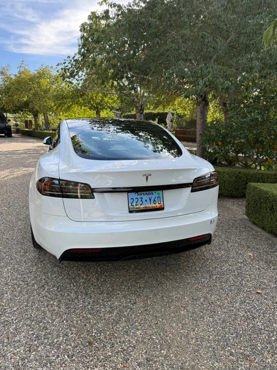 2022 Tesla Model S - Image 5 of 15