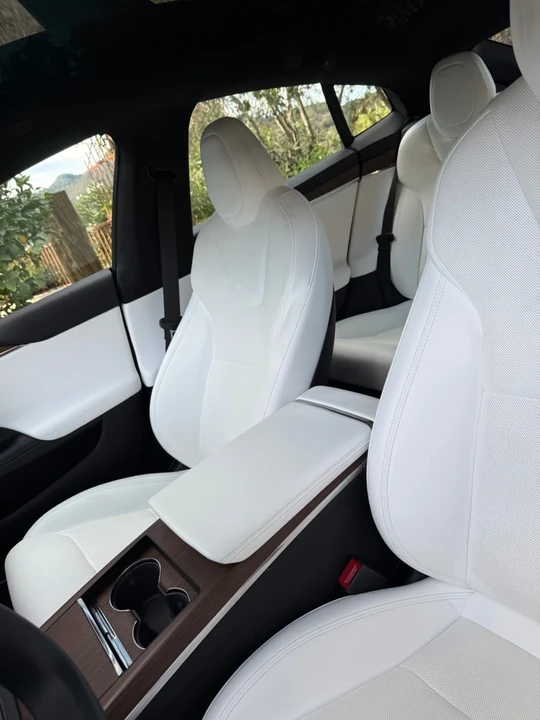 2022 Tesla Model S - Image 10 of 15