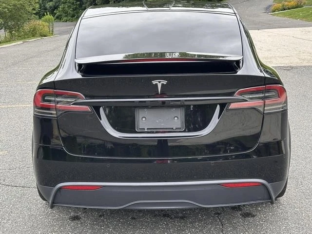 2022 Tesla Model X - Image 6 of 12