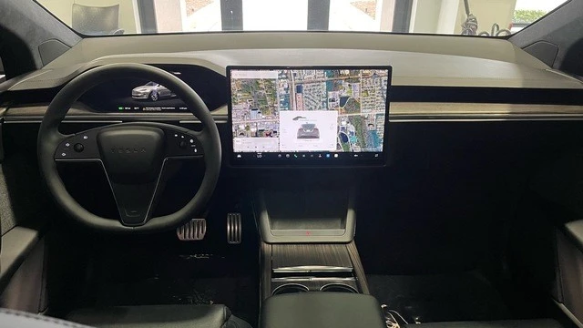 2022 Tesla Model X - Image 30 of 31