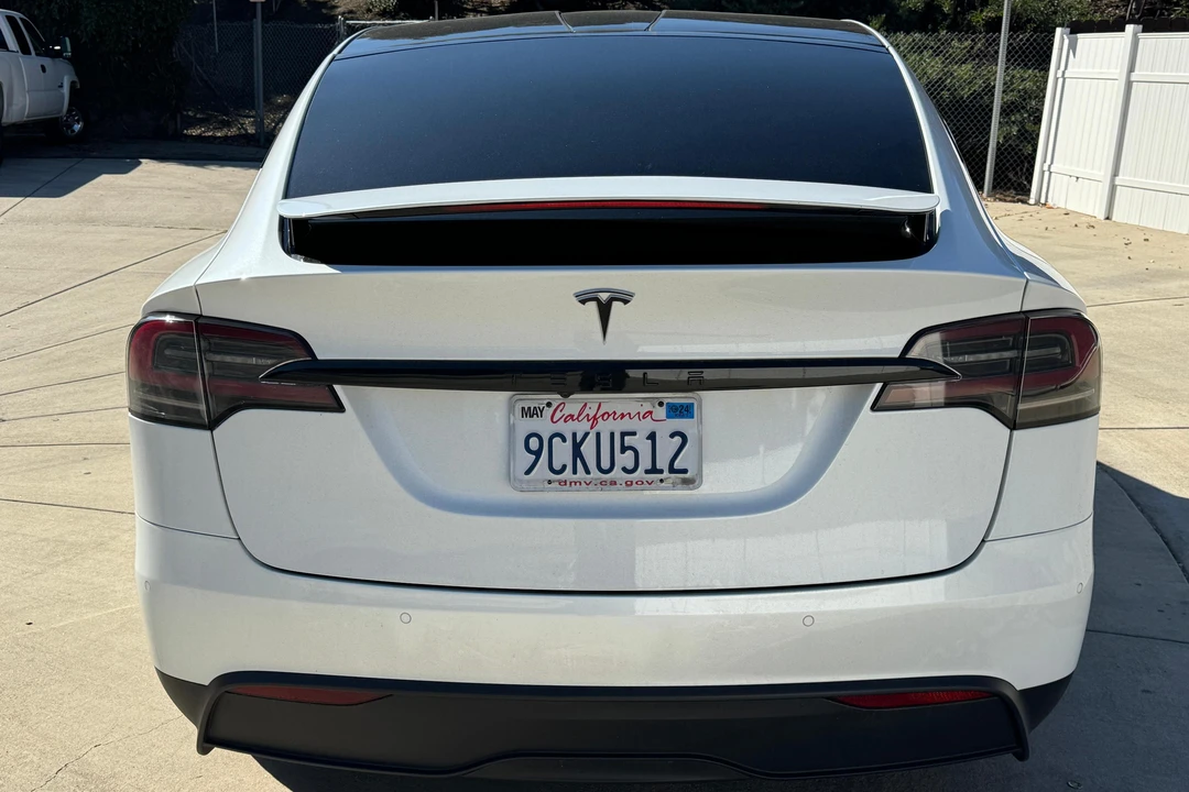 2022 Tesla Model X - Image 5 of 31