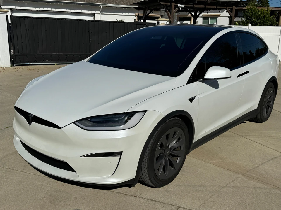 2022 Tesla Model X - Image 6 of 31