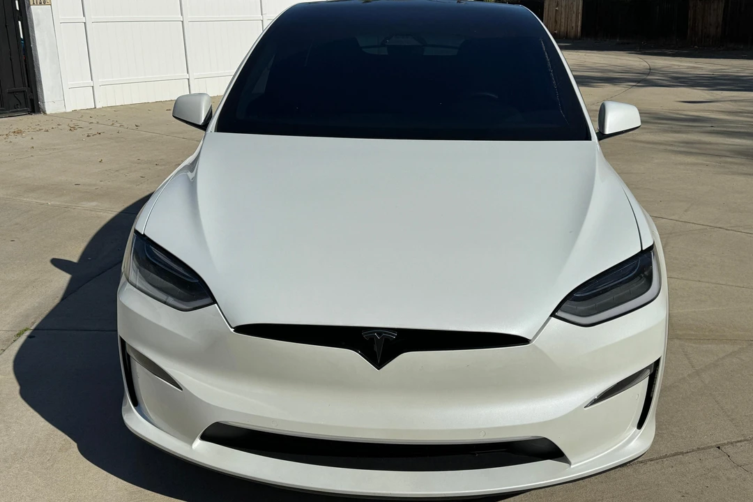 2022 Tesla Model X - Image 2 of 31