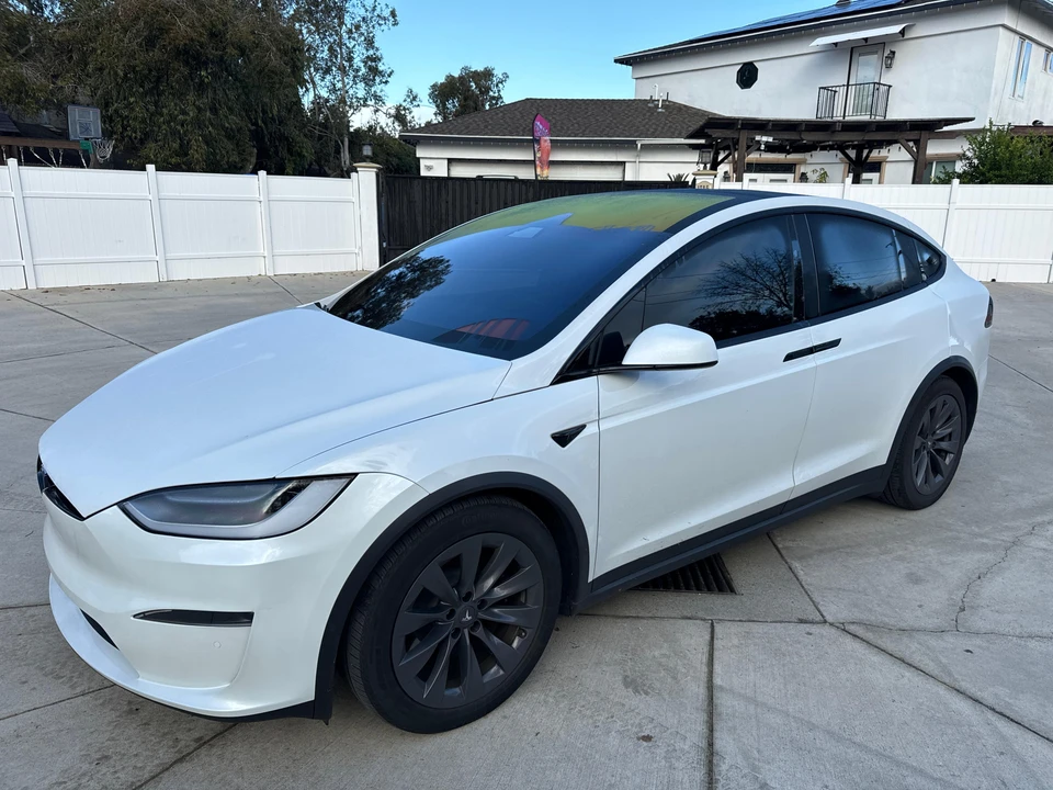 2022 Tesla Model X - Image 7 of 31
