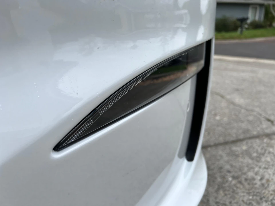 2022 Tesla Model X - Image 13 of 31