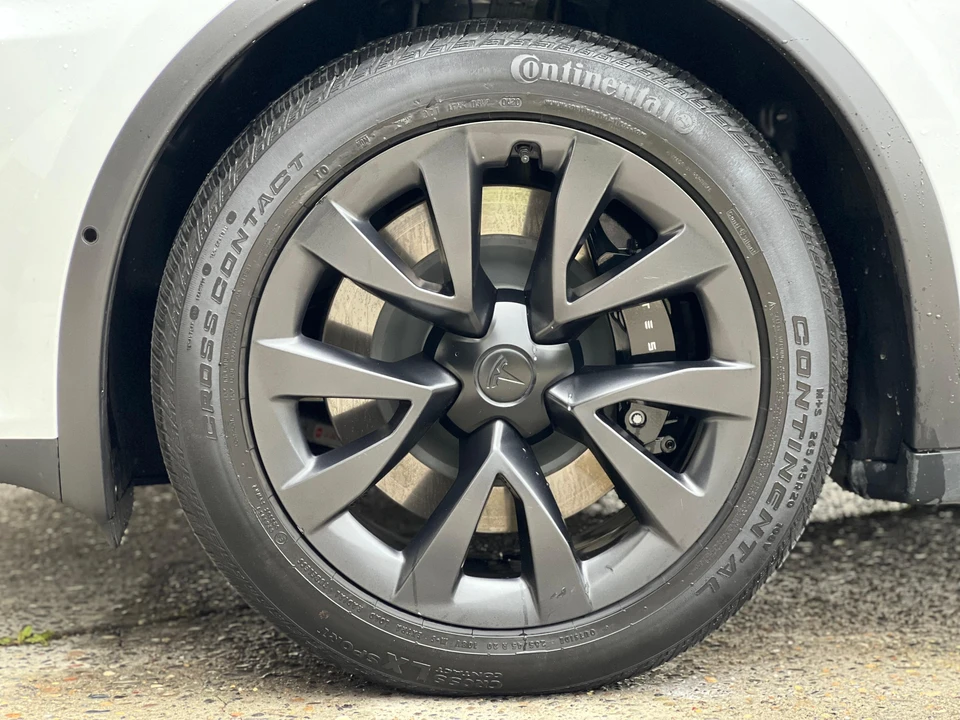 2022 Tesla Model X - Image 20 of 31