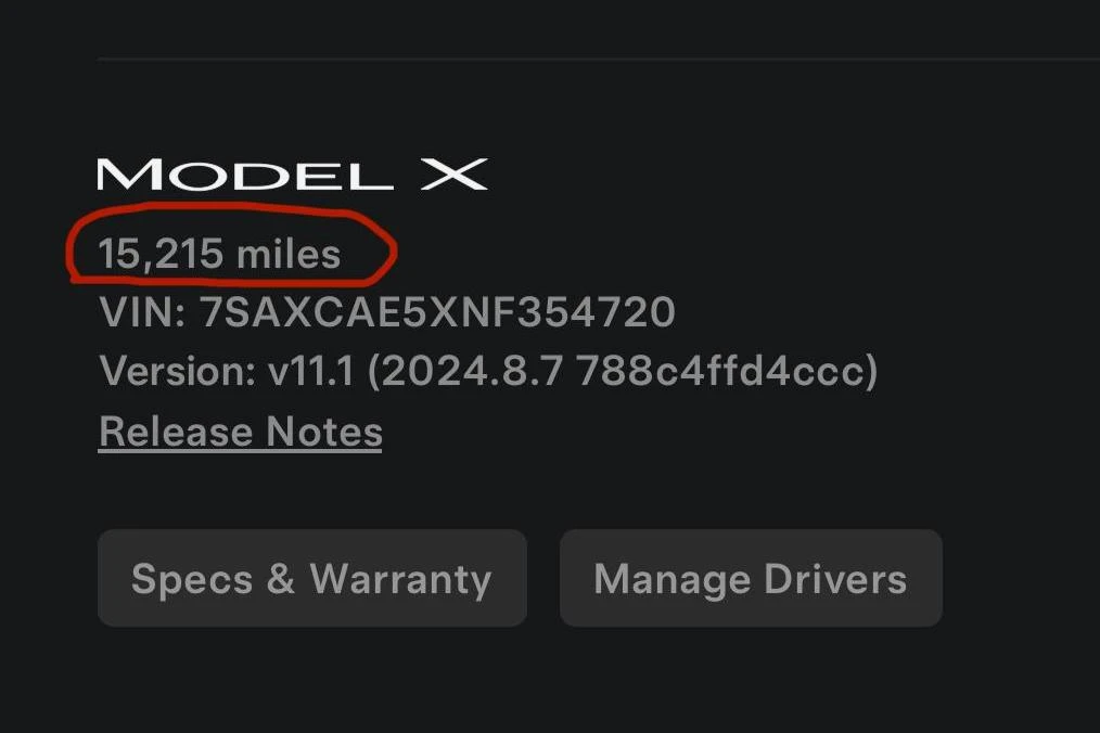 2022 Tesla Model X - Image 27 of 31