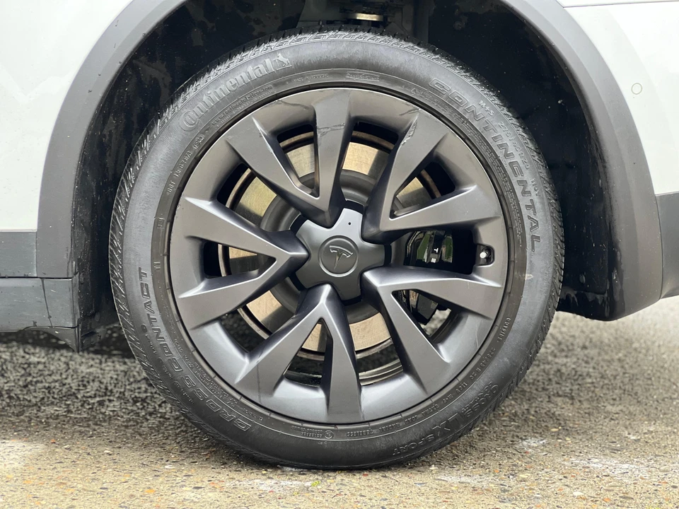 2022 Tesla Model X - Image 21 of 31