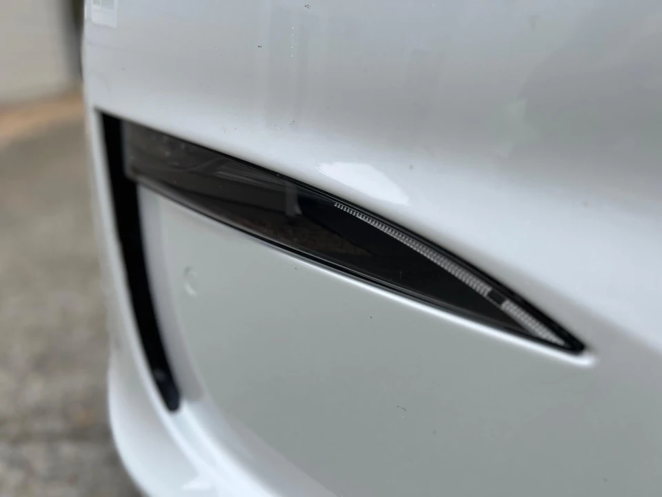 2022 Tesla Model X - Image 11 of 31