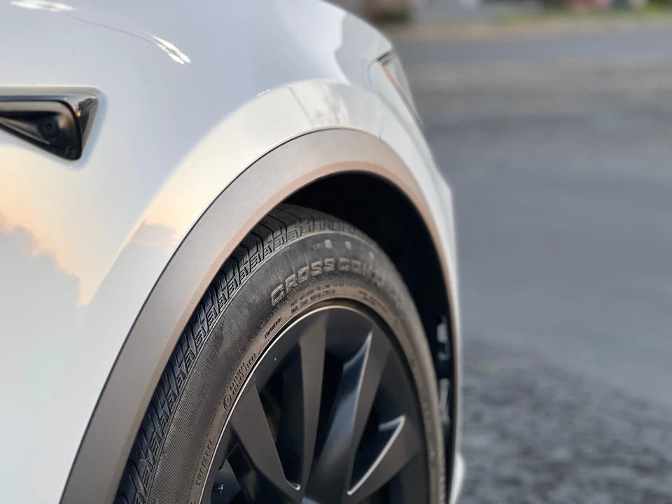2022 Tesla Model X - Image 19 of 31