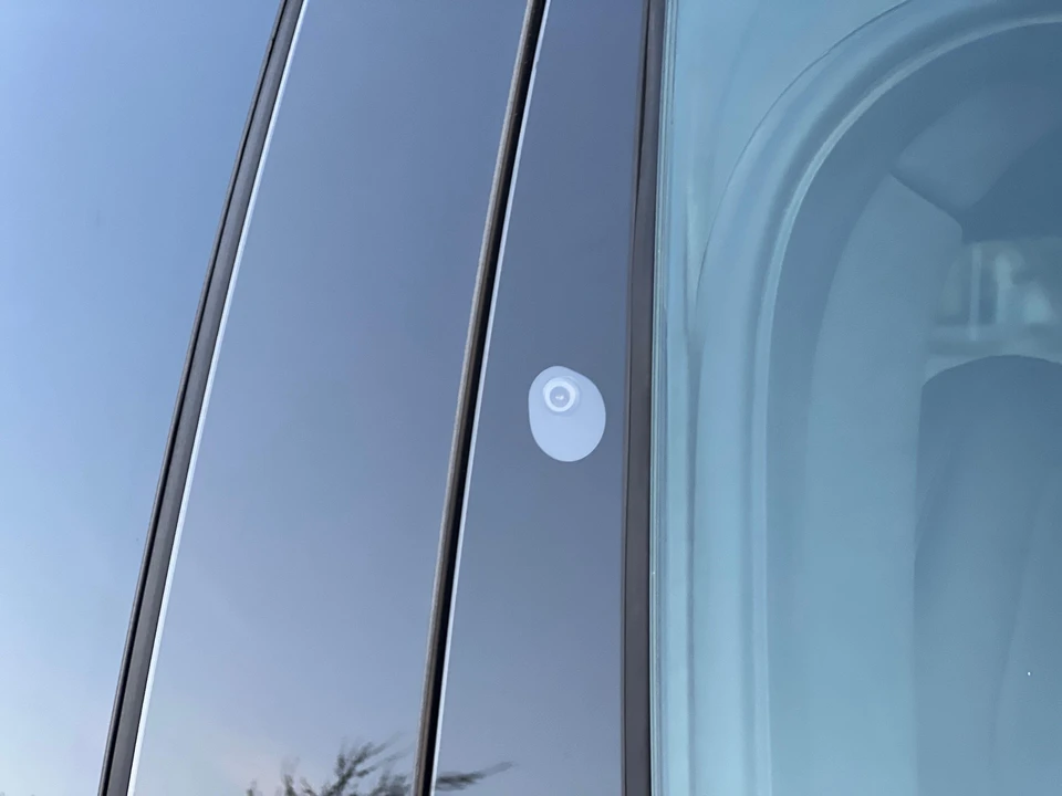 2022 Tesla Model X - Image 14 of 31