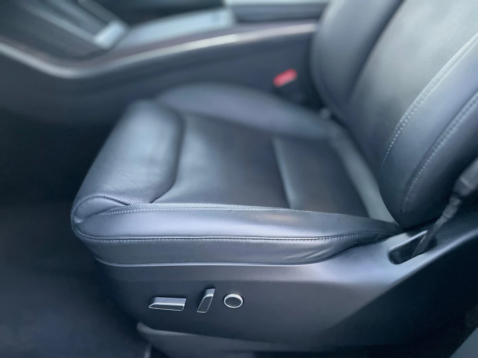 2022 Tesla Model X - Image 30 of 31