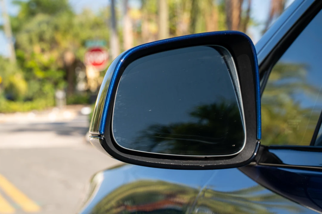 2022 Tesla Model X - Image 19 of 31