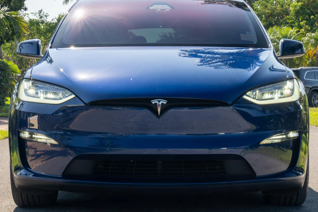 2022 Tesla Model X - Image 16 of 31