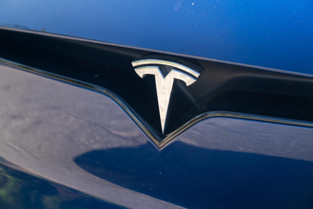 2022 Tesla Model X - Image 17 of 31