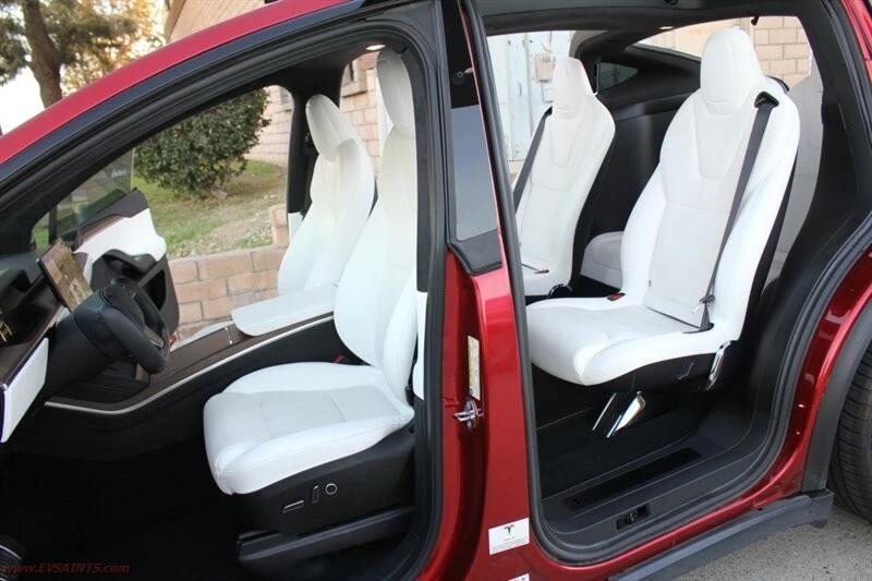 2022 Tesla Model X - Image 15 of 21