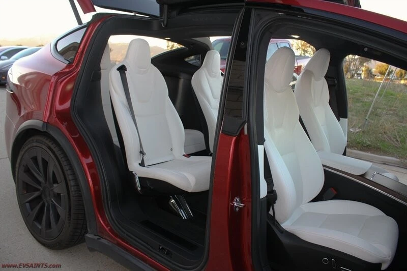 2022 Tesla Model X - Image 12 of 21