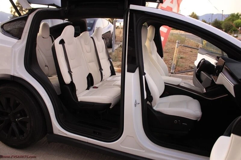 2022 Tesla Model X - Image 10 of 21