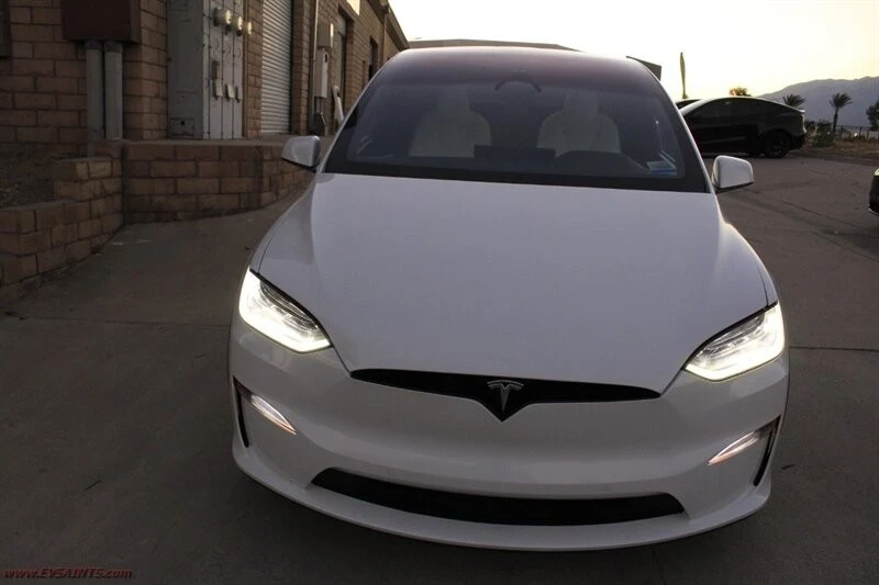 2022 Tesla Model X - Image 3 of 21