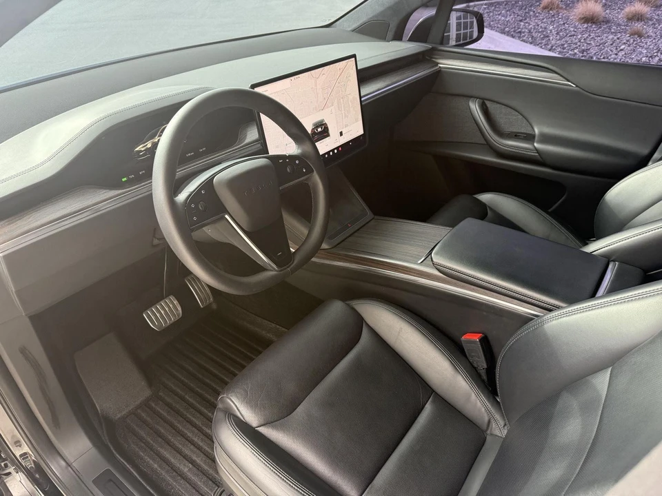 2022 Tesla Model X - Image 12 of 29
