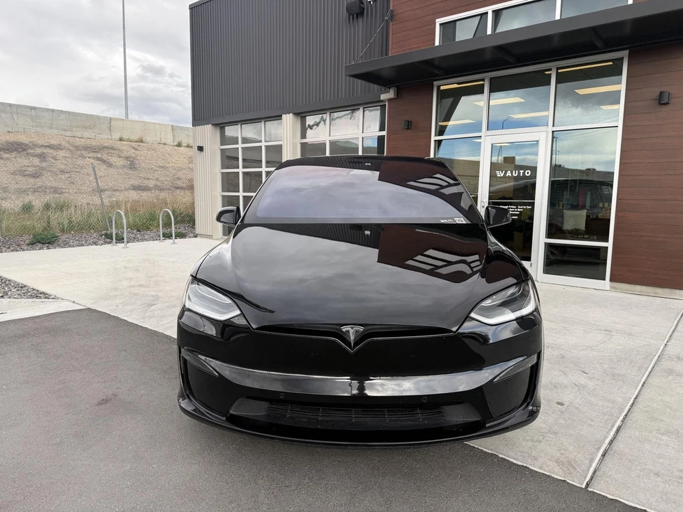 2022 Tesla Model X - Image 3 of 29