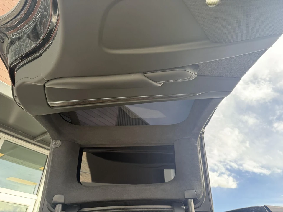 2022 Tesla Model X - Image 20 of 29