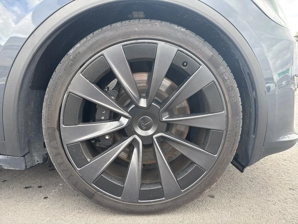 2022 Tesla Model X - Image 10 of 21
