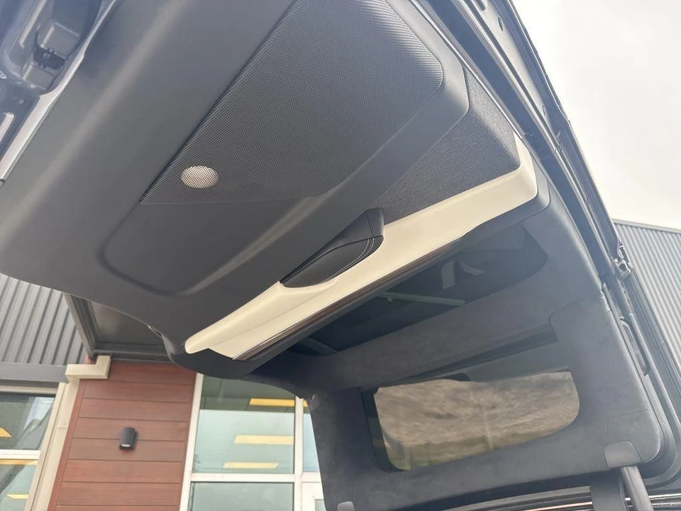 2022 Tesla Model X - Image 20 of 21