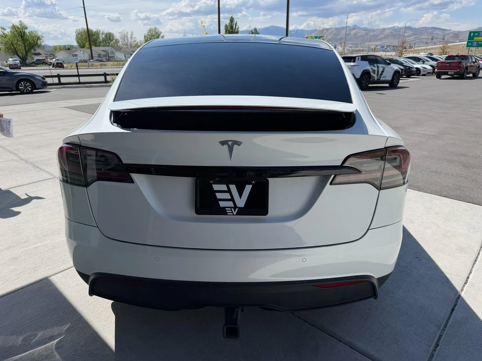 2022 Tesla Model X - Image 7 of 21