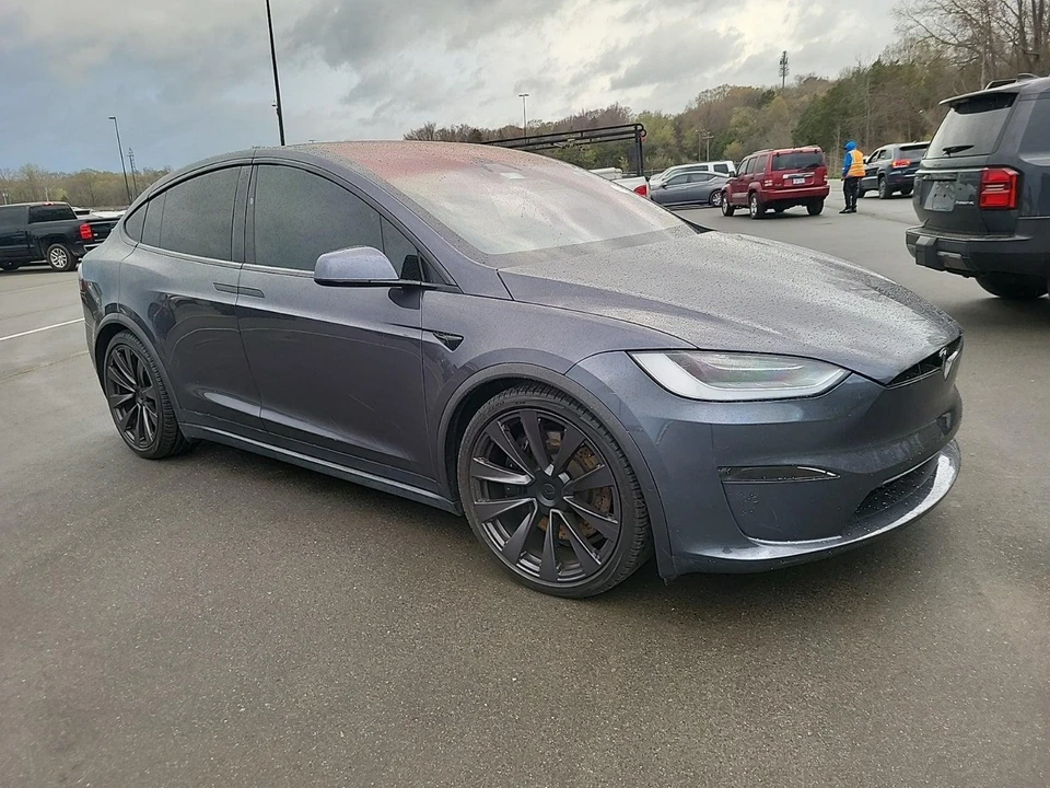 2022 Tesla Model X - Image 2 of 6