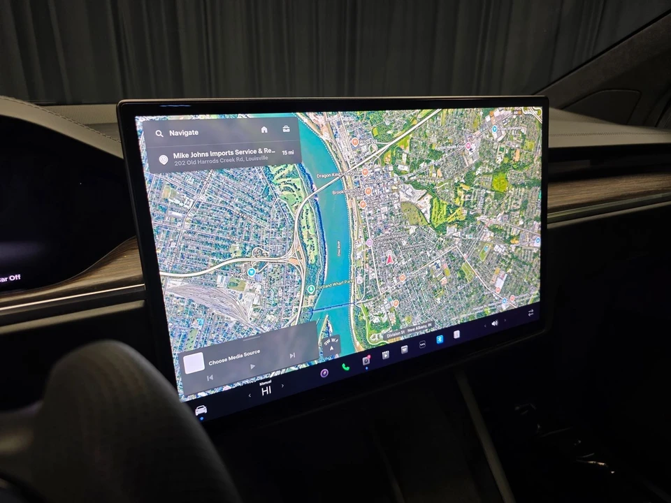 2022 Tesla Model X - Image 22 of 31