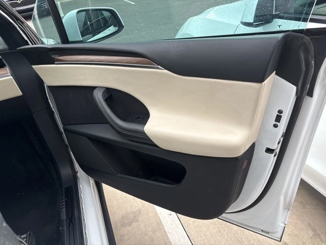 2022 Tesla Model X - Image 21 of 21