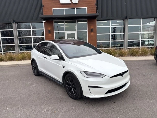 2022 Tesla Model X - Image 2 of 21