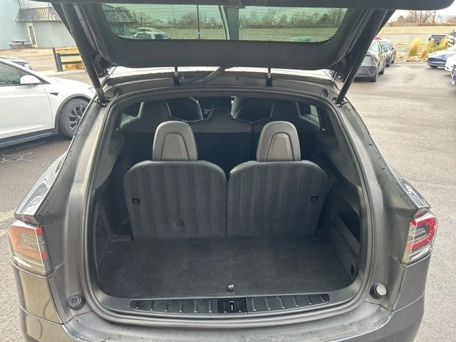 2022 Tesla Model X - Image 16 of 21