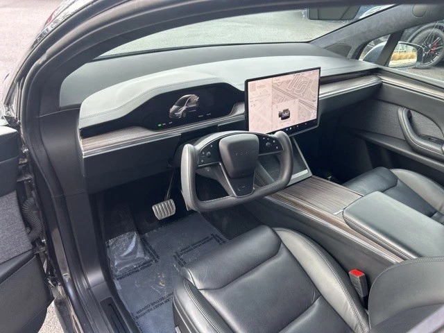 2022 Tesla Model X - Image 12 of 21