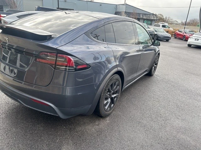 2022 Tesla Model X - Image 8 of 21
