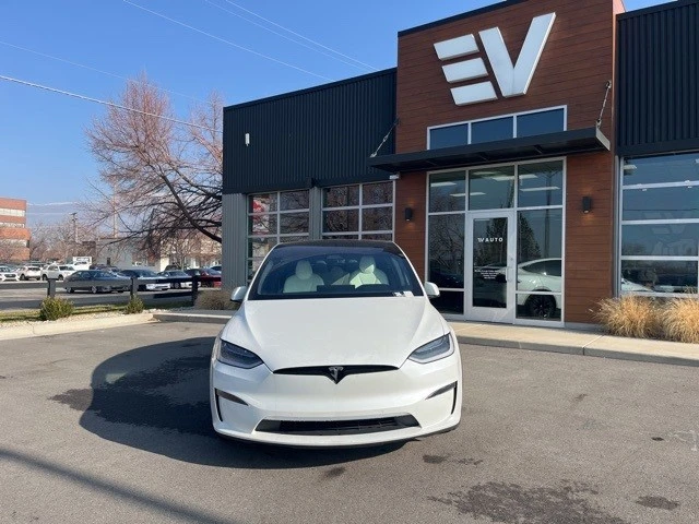 2022 Tesla Model X - Image 2 of 21