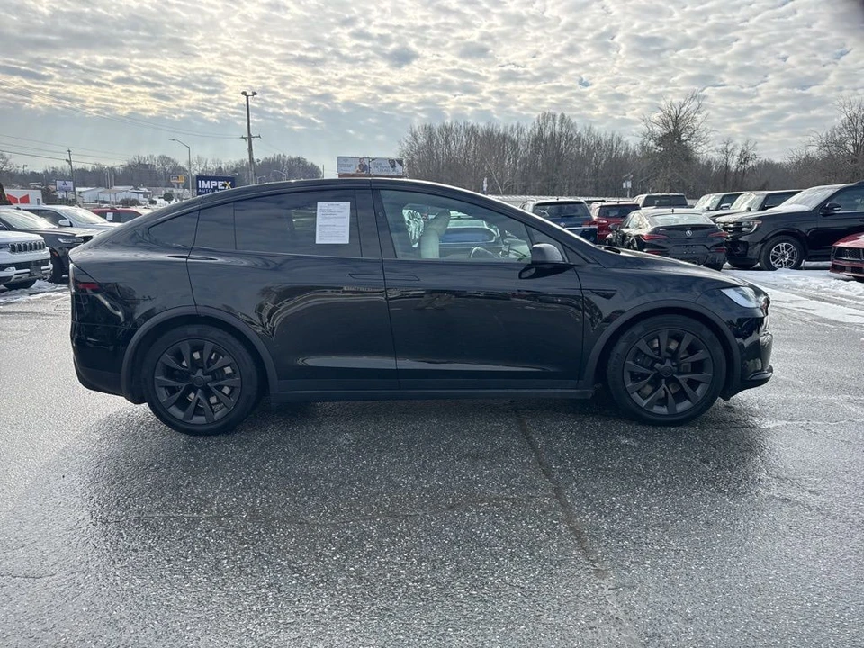 2022 Tesla Model X - Image 6 of 12