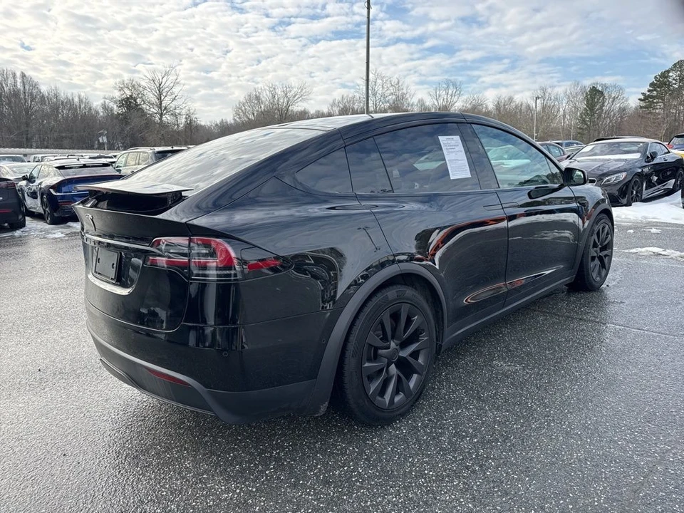 2022 Tesla Model X - Image 5 of 12