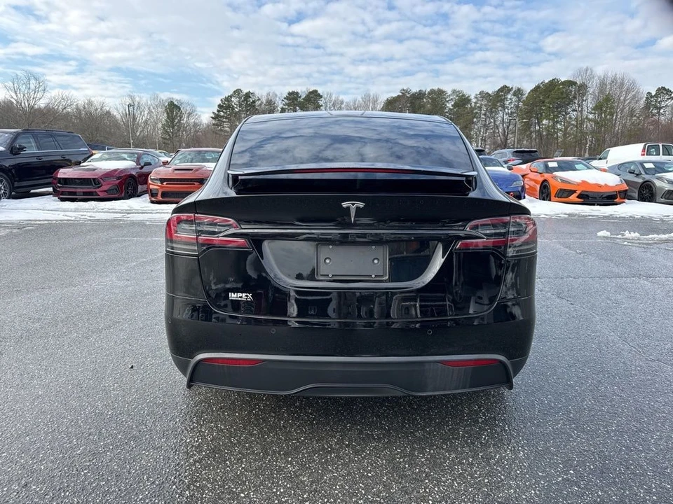 2022 Tesla Model X - Image 4 of 12